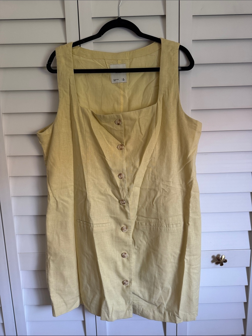 Abercrombie & Fitch Pale Yellow Button-Front Tank